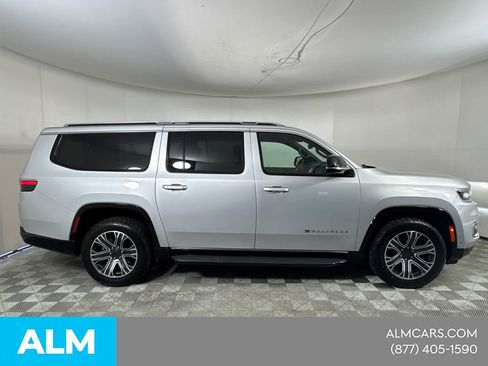 Used 2024 Jeep Wagoneer L Series II RWD image 6