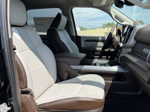 New 2025 RAM 2500 Laramie image 16