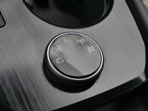 Certified 2022 Nissan Rogue SV image 20