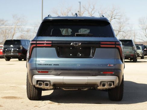 New 2026 Chevrolet Traverse Z71 w/ Enhanced Driving Package image 6