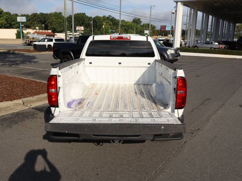 Used 2022 Chevrolet Colorado W/T w/ WT Convenience Package RWD image 12