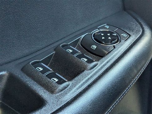 Used 2022 Ford Edge SEL w/ Convenience Package image 28