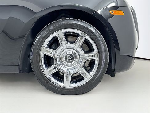 Used 2014 Rolls-Royce Ghost image 29