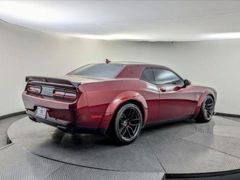 Used 2018 Dodge Challenger SRT Hellcat image 9