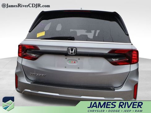 Used 2025 Honda Odyssey EX-L image 15
