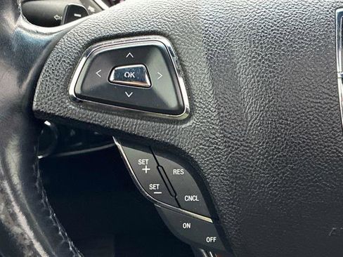 Used 2017 Lincoln MKX Reserve w/ Lincoln MKX Climate Package image 24