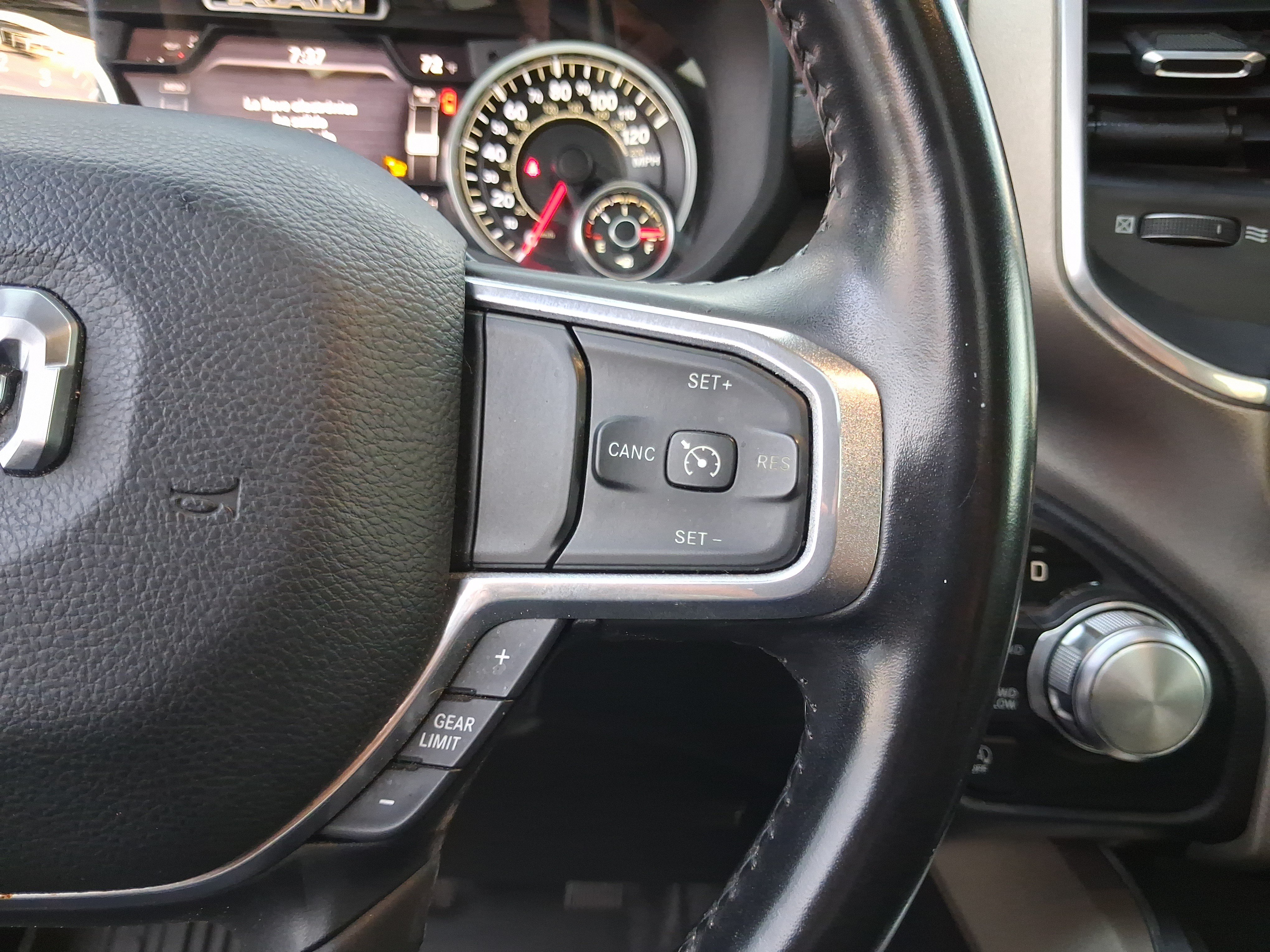 Used 2021 RAM 1500 Laramie AWD/4WD image 18