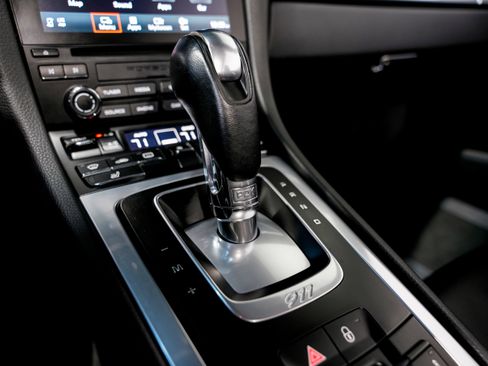 Used 2018 Porsche 911 Carrera 4S image 14