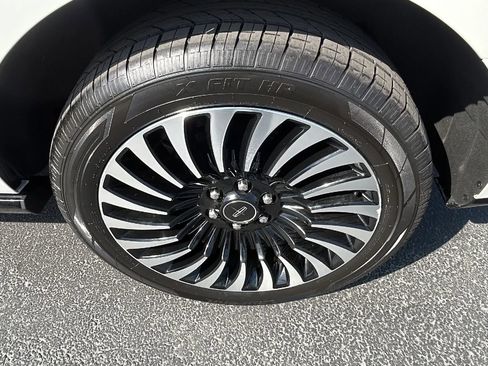 Used 2019 Lincoln Navigator Black Label w/ Cargo Package image 31