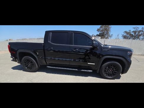 Used 2022 GMC Sierra 1500 Elevation RWD image 10