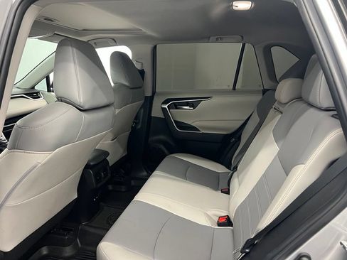 Used 2022 Toyota RAV4 XLE Premium FWD image 12