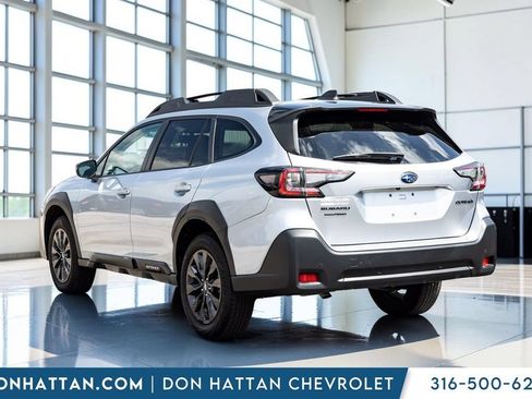 Used 2025 Subaru Outback Onyx Edition AWD/4WD image 20