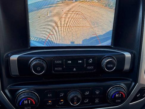 Used 2019 GMC Sierra 2500 SLT w/ Duramax Plus Package AWD/4WD image 16