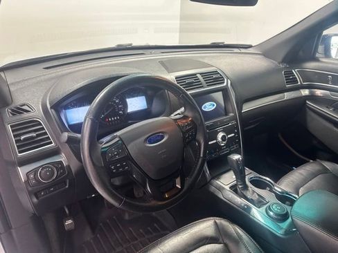 Used 2017 Ford Explorer Sport w/ Equipment Group 401A AWD/4WD image 11