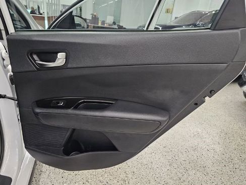 Used 2020 Kia Optima SX image 29