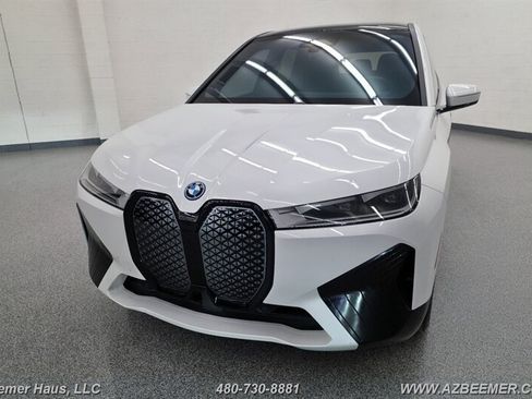 Used 2024 BMW iX xDrive50 w/ Sport Package AWD/4WD image 1
