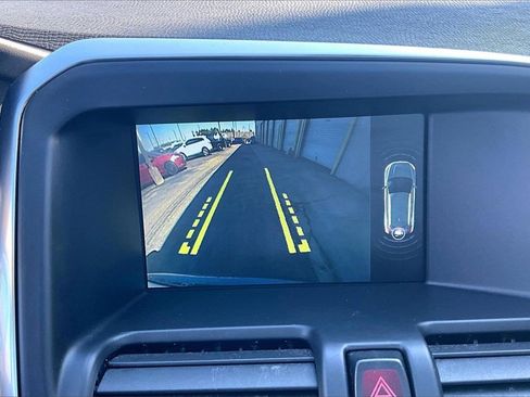 Used 2017 Volvo XC60 T5 Inscription w/ Preferred Option Package image 13