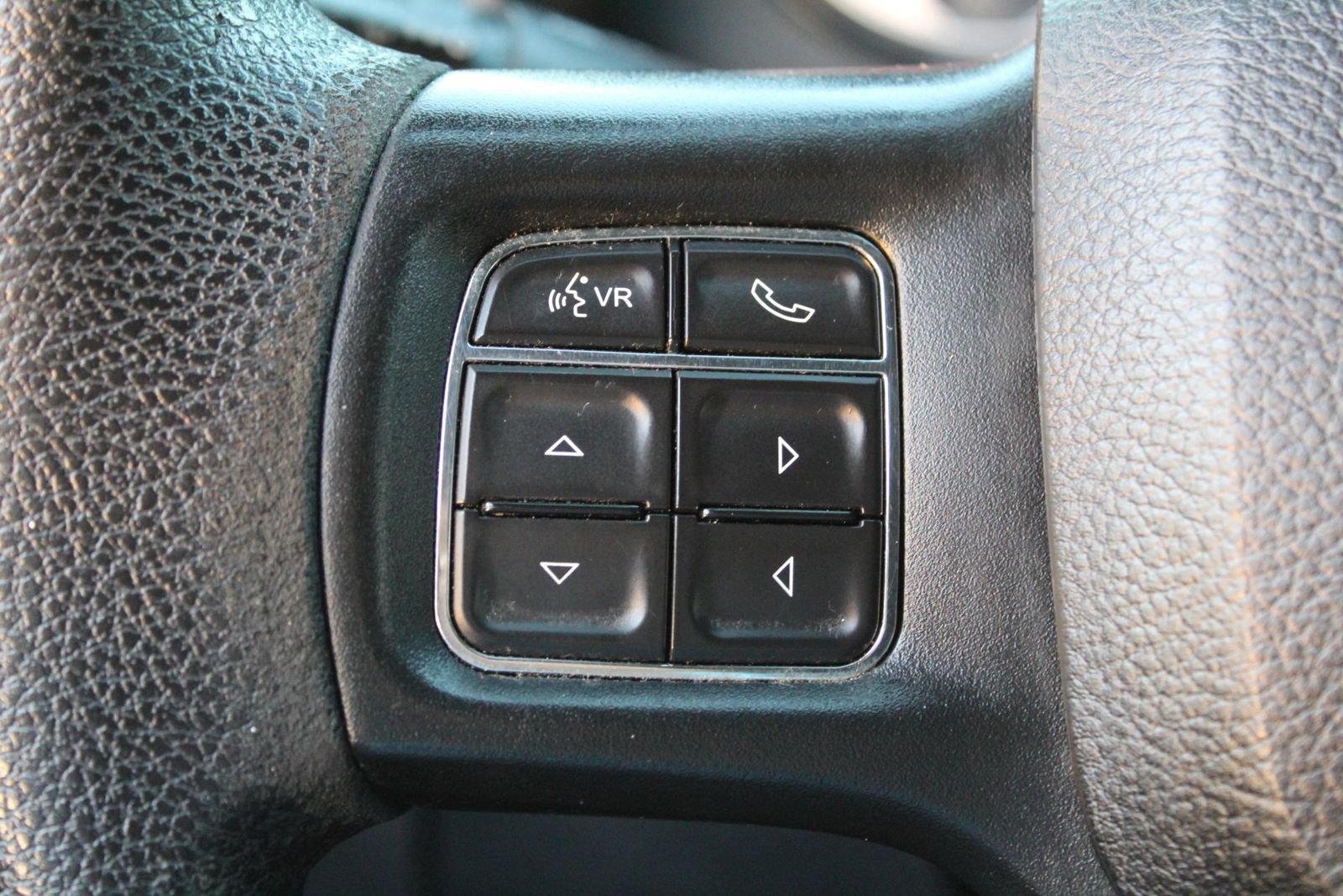 Used 2018 RAM 1500 Express RWD image 16