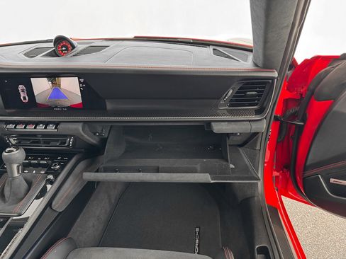 Used 2022 Porsche 911 GT3 image 27