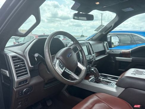 Used 2018 Ford F150 King Ranch w/ Equipment Group 601A Luxury AWD/4WD image 4