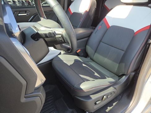 Used 2024 GMC Canyon AT4X image 30