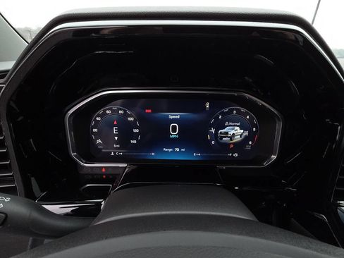 New 2026 Chevrolet Silverado 1500 LT Trail Boss w/ Convenience Package II AWD/4WD image 17
