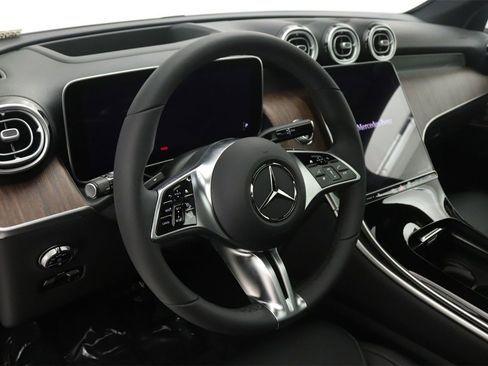 New 2026 Mercedes-Benz GLC 300 image 5