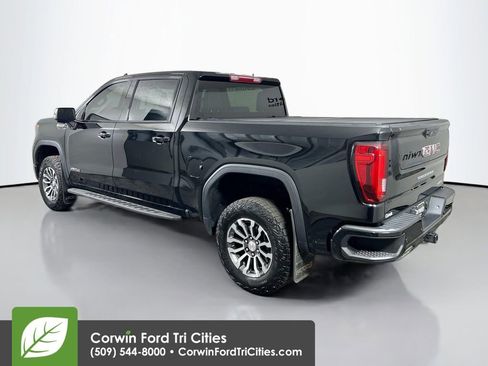 Used 2023 GMC Sierra 1500 AT4 image 11