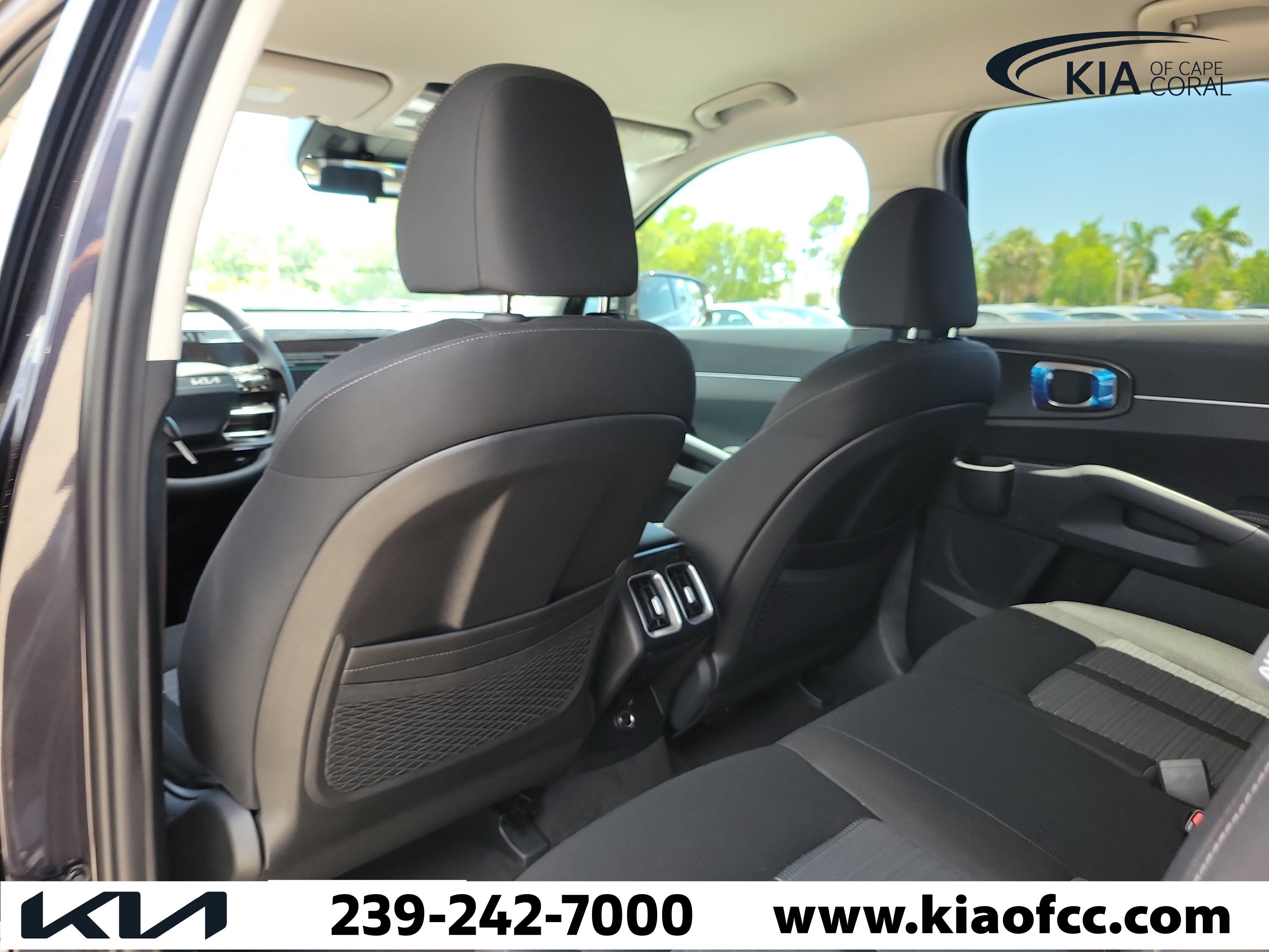 New 2026 Kia Sorento LX FWD image 12