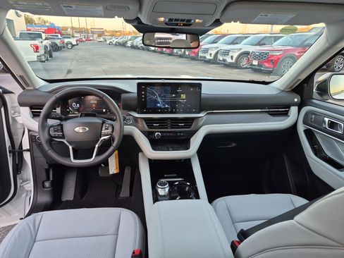 New 2025 Ford Explorer Platinum w/ Ultimate Package image 20