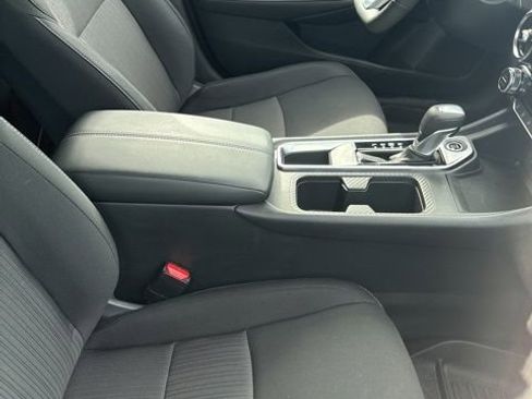 Used 2025 Nissan Sentra SV w/ All-Weather Package image 10