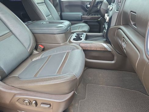 Used 2021 GMC Sierra 3500 Denali w/ Denali Ultimate Package AWD/4WD image 10