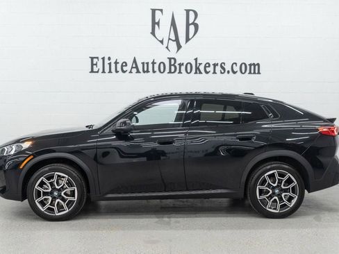 Used 2025 BMW X2 xDrive28i image 2