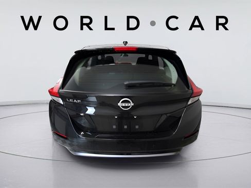 Used 2025 Nissan Leaf S image 8
