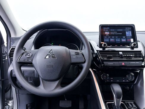 New 2026 Mitsubishi Eclipse Cross LE AWD/4WD image 12