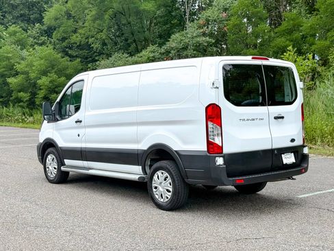 Certified 2025 Ford Transit 250 Low Roof w/ Exterior Upgrade Package RWD image 4
