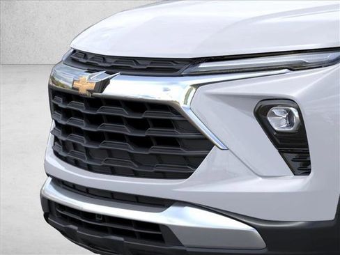 New 2026 Chevrolet TrailBlazer LT w/ Driver Confidence Package FWD image 13