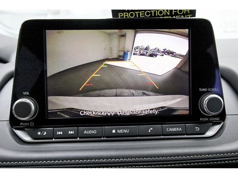 Used 2024 Nissan Rogue S AWD/4WD image 21