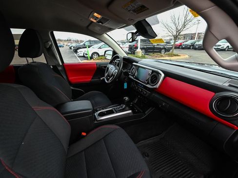 Used 2021 Toyota Tacoma SR5 image 24