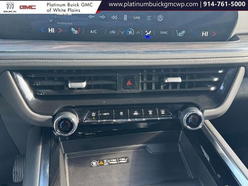 Used 2025 Chevrolet Tahoe LT image 28