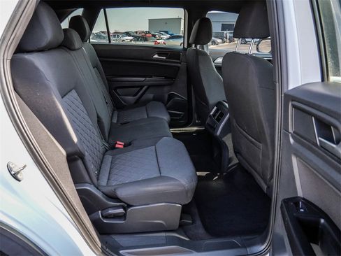 Used 2020 Volkswagen Atlas Cross Sport S image 19