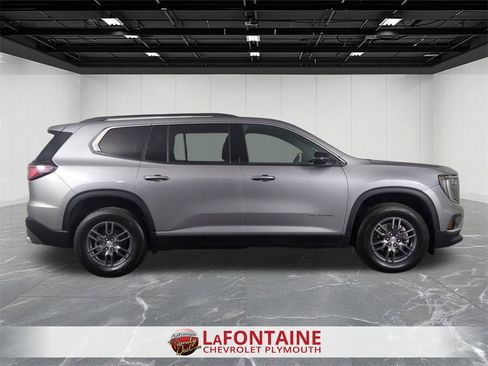 Certified 2025 GMC Acadia Elevation image 9