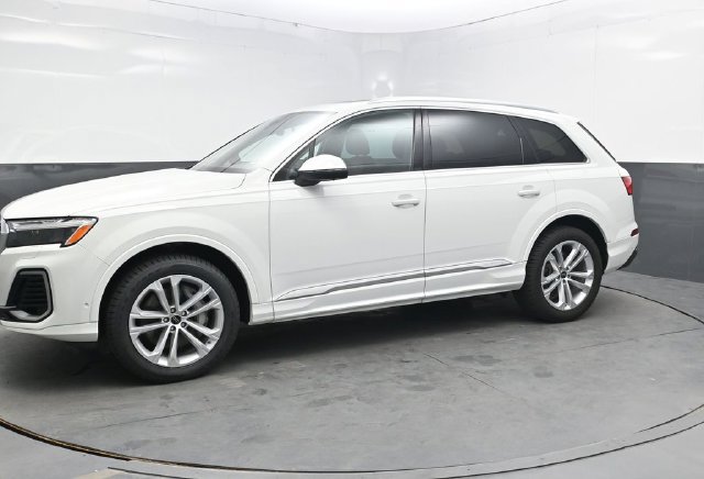 Used 2025 Audi Q7 3.0T Premium Plus AWD/4WD image 3