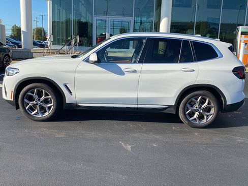 Used 2024 BMW X3 xDrive30i w/ Premium Package w/ZPA AWD/4WD image 4