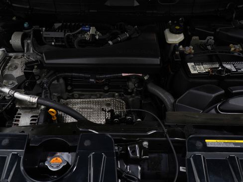 Used 2018 Nissan Rogue S image 26