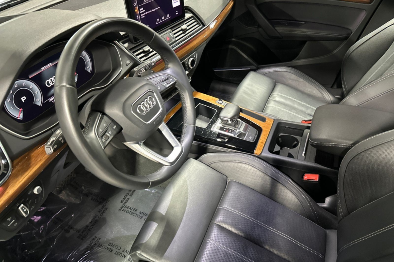 Used 2023 Audi Q5 Prestige w/ Prestige Package AWD/4WD image 9