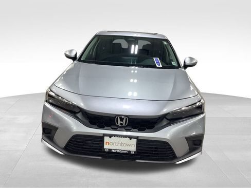 Used 2024 Honda Civic EX-L image 3