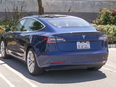 Used 2018 Tesla Model 3 Long Range RWD image 7