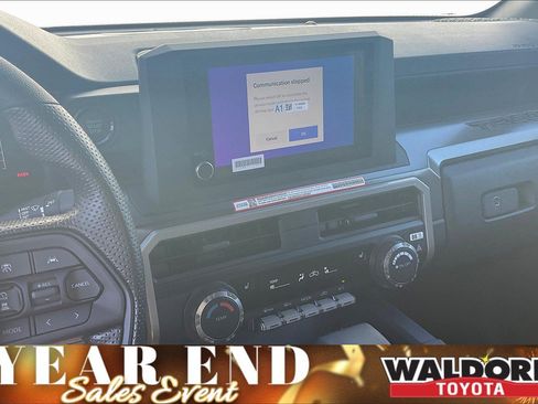 New 2025 Toyota Tacoma SR5 image 9