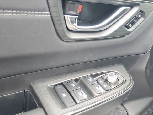 Used 2026 Subaru Outback Touring XT AWD/4WD image 9